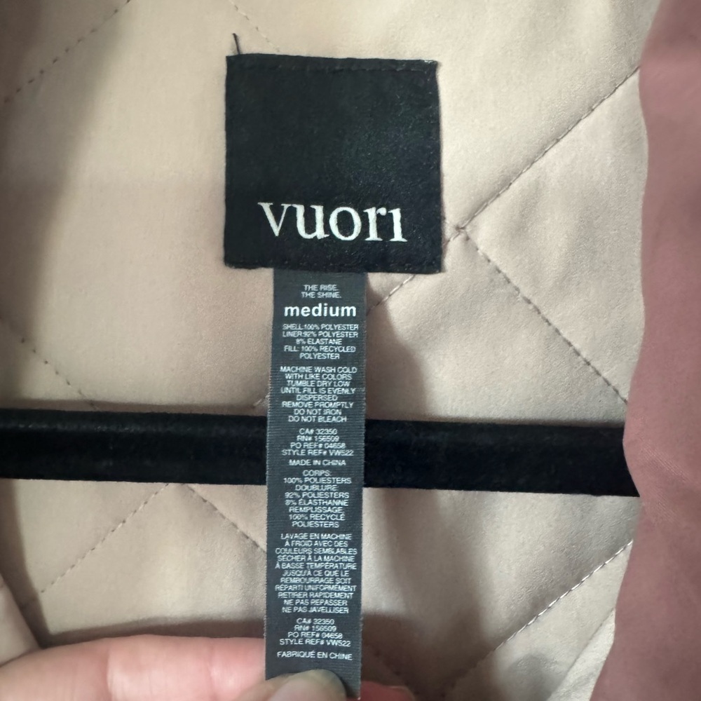 Vuori Halo Insulated Jacket in Dusty Rose - Picture 5 of 5